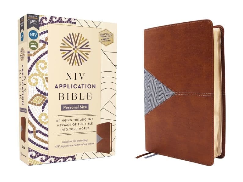 NIV Application Bible, Personal Size, Leathersoft, Brown/Blue, Red Letter, Comfort Print: Bringing the Ancient Message of the Bible into Your World by Zondervan