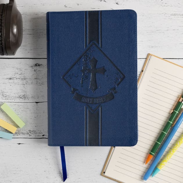KJV Kids Bible, Royal Blue LeatherTouch by Holman Bible Publishers