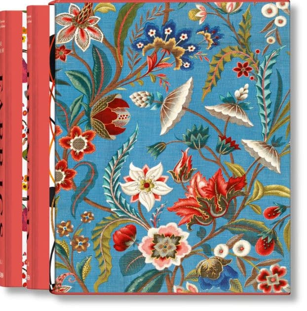 The Book of Printed Fabrics. From the 16th century until today by Aziza Gril-Mariotte
